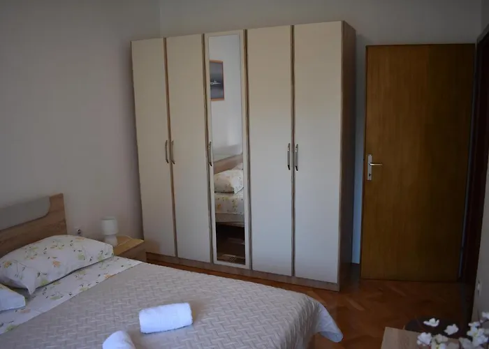 Apartament Plisko *