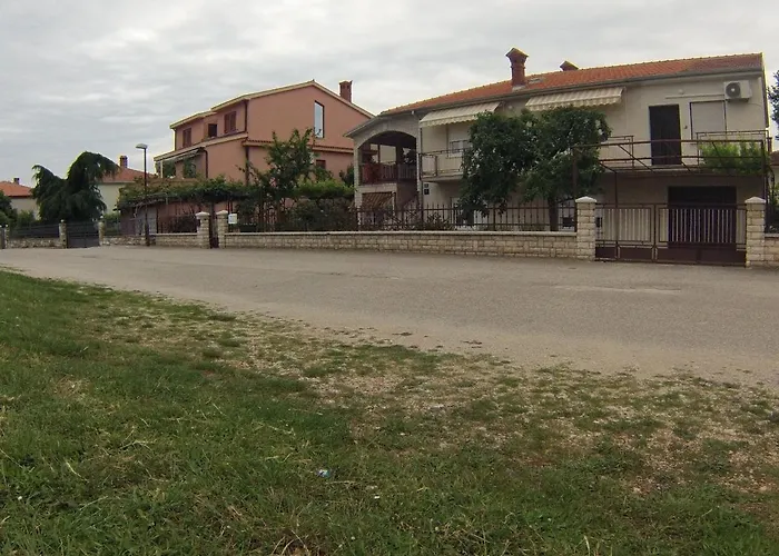 Διαμέρισμα Plisko *